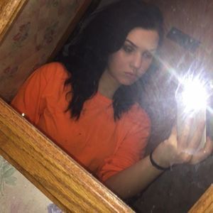 Meet your Posher, Kira